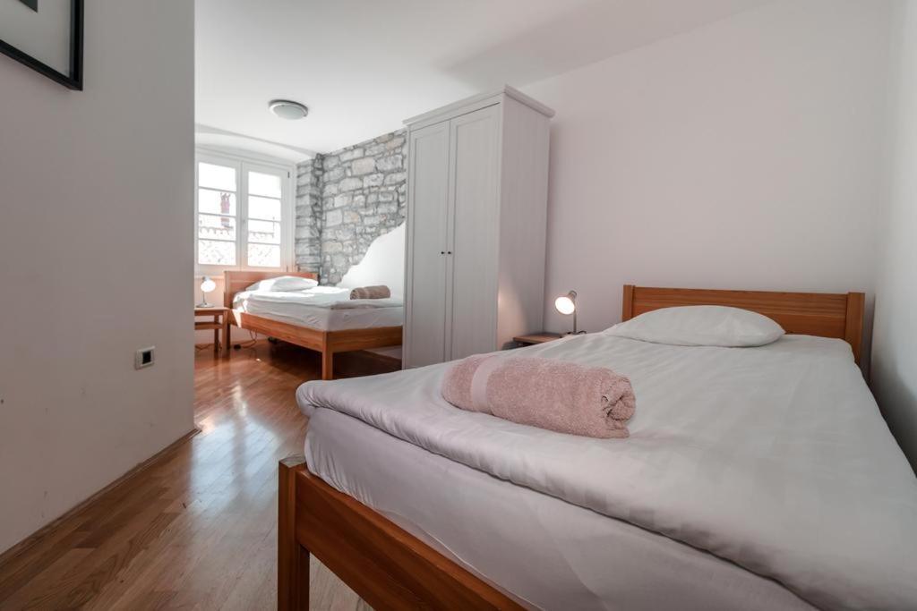 Apartments Artemus Music Piran Exterior foto