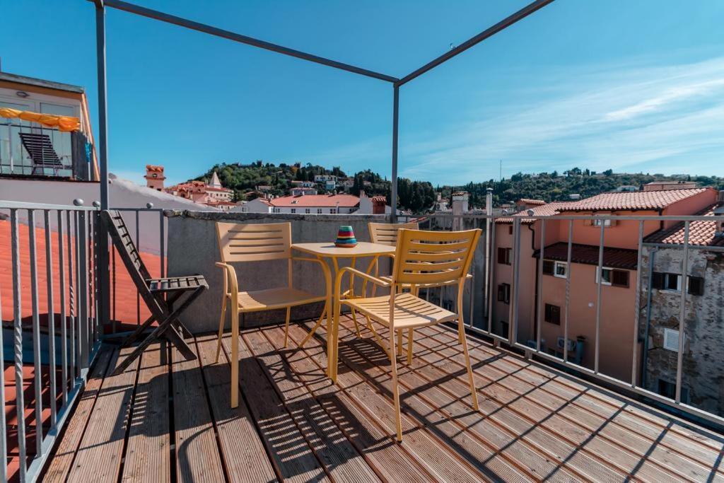 Apartments Artemus Music Piran Exterior foto